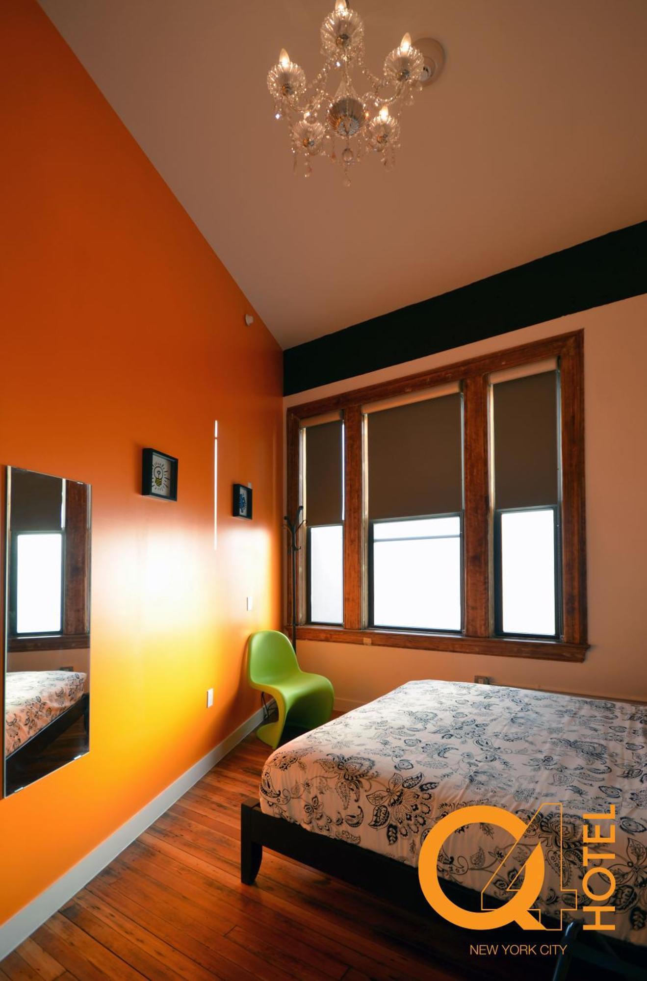 Q4 Hotel And Hostel New York Bagian luar foto