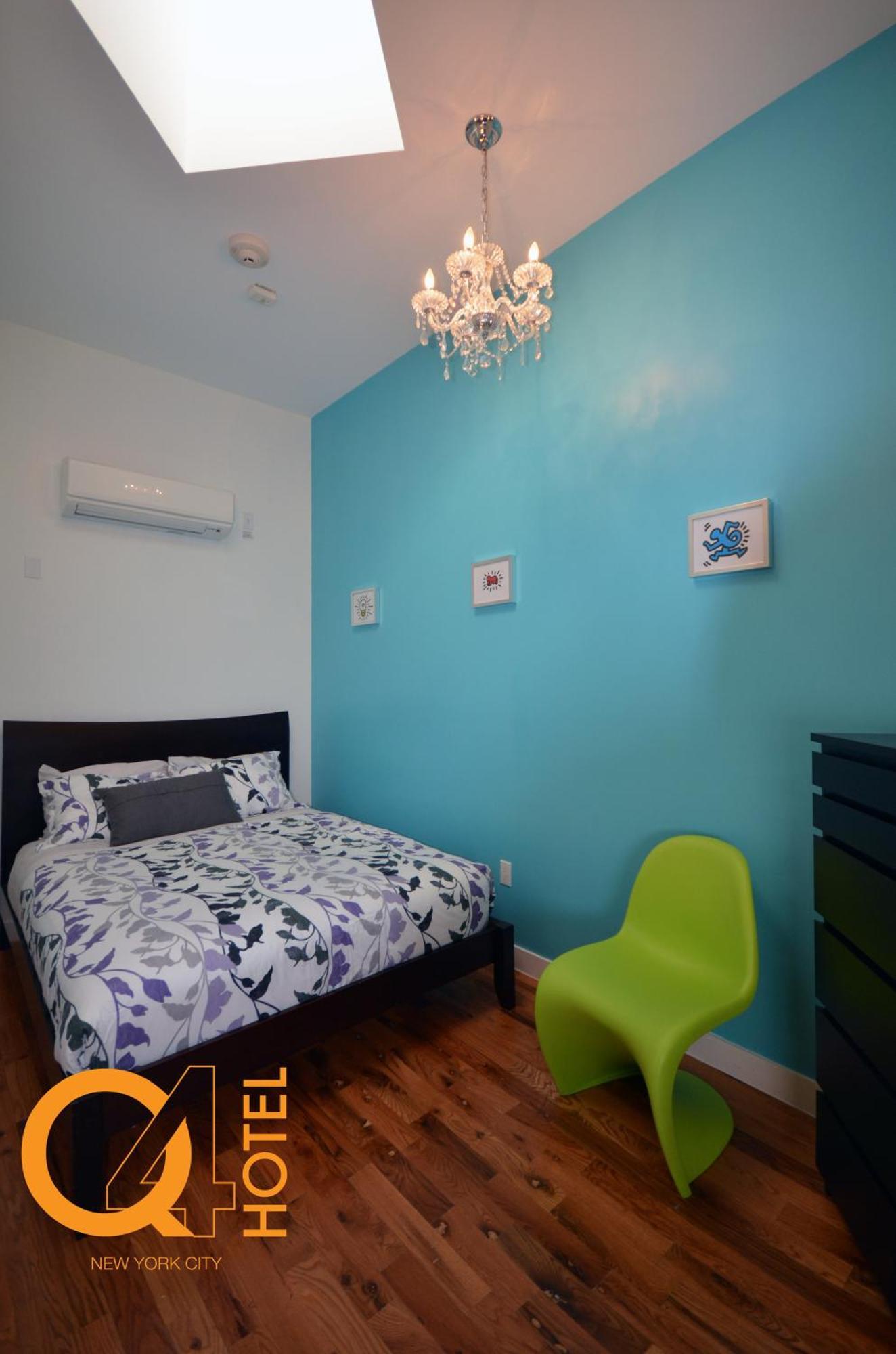 Q4 Hotel And Hostel New York Bagian luar foto