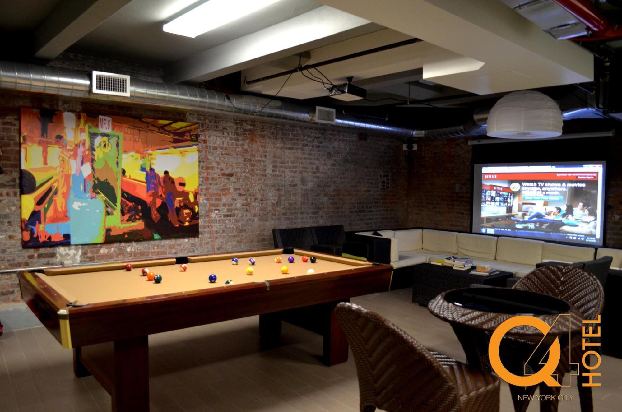 Q4 Hotel And Hostel New York Bagian luar foto