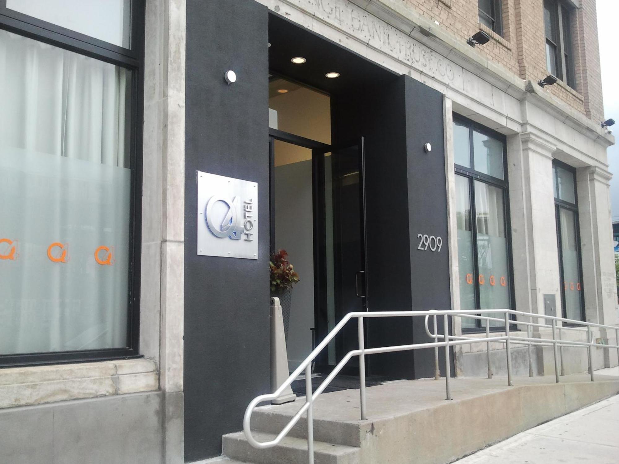 Q4 Hotel And Hostel New York Bagian luar foto