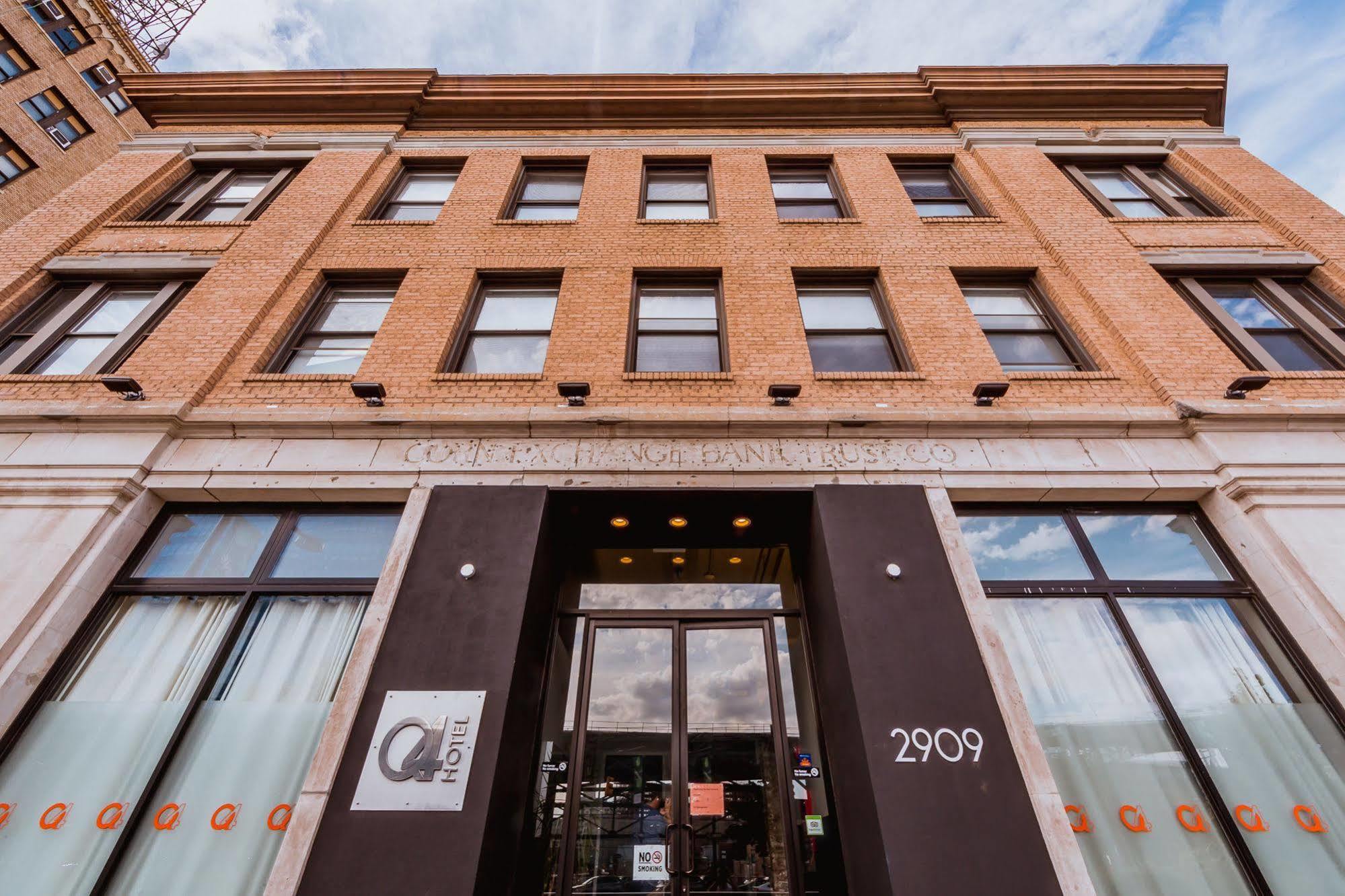 Q4 Hotel And Hostel New York Bagian luar foto