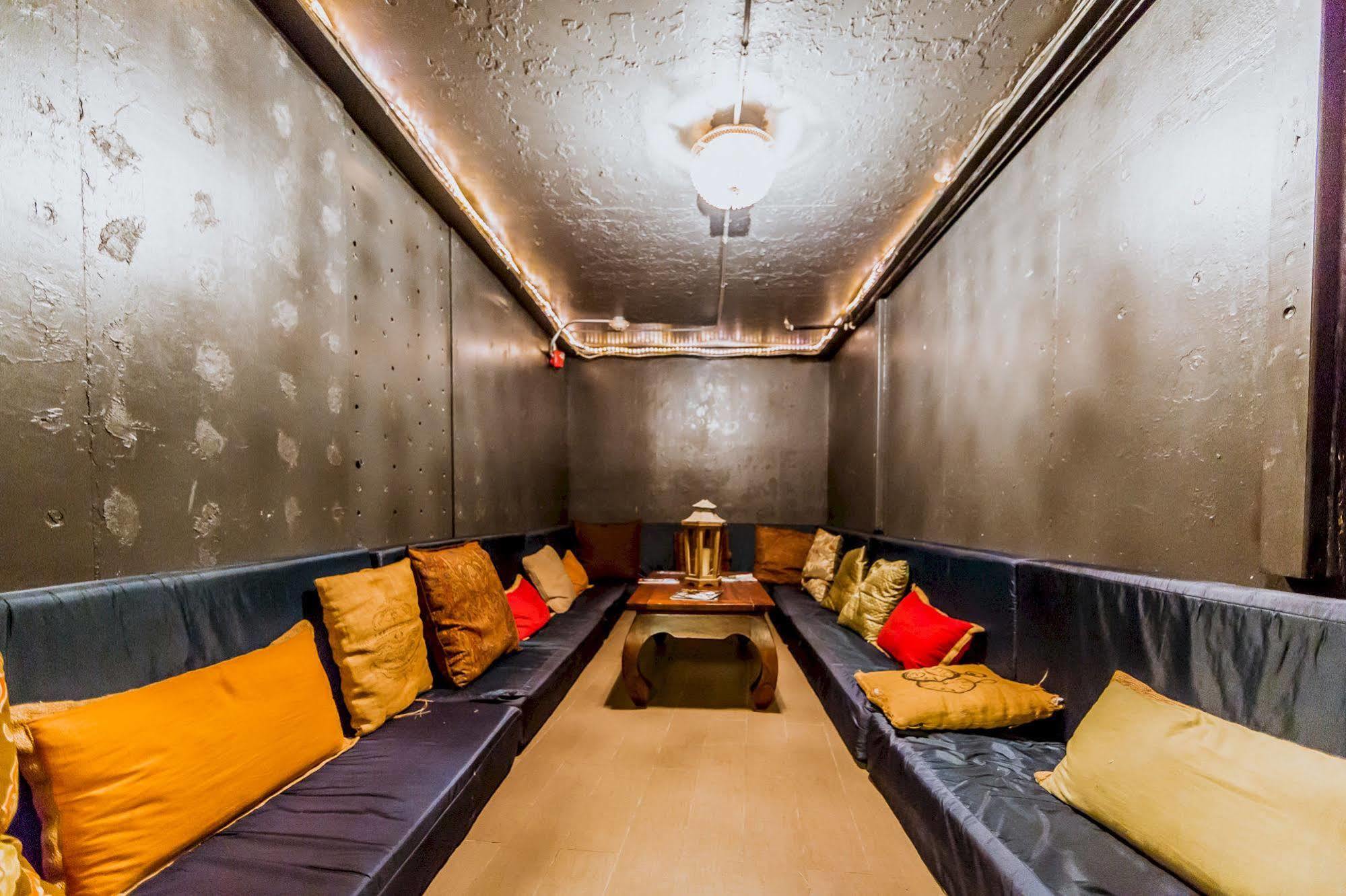 Q4 Hotel And Hostel New York Bagian luar foto