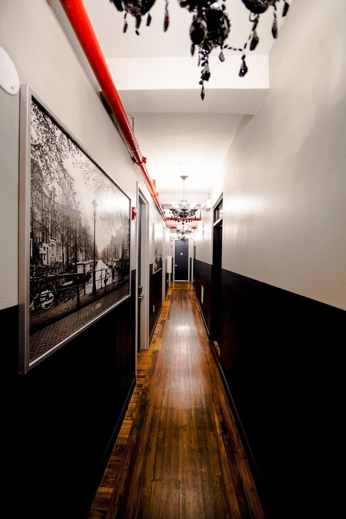 Q4 Hotel And Hostel New York Bagian luar foto