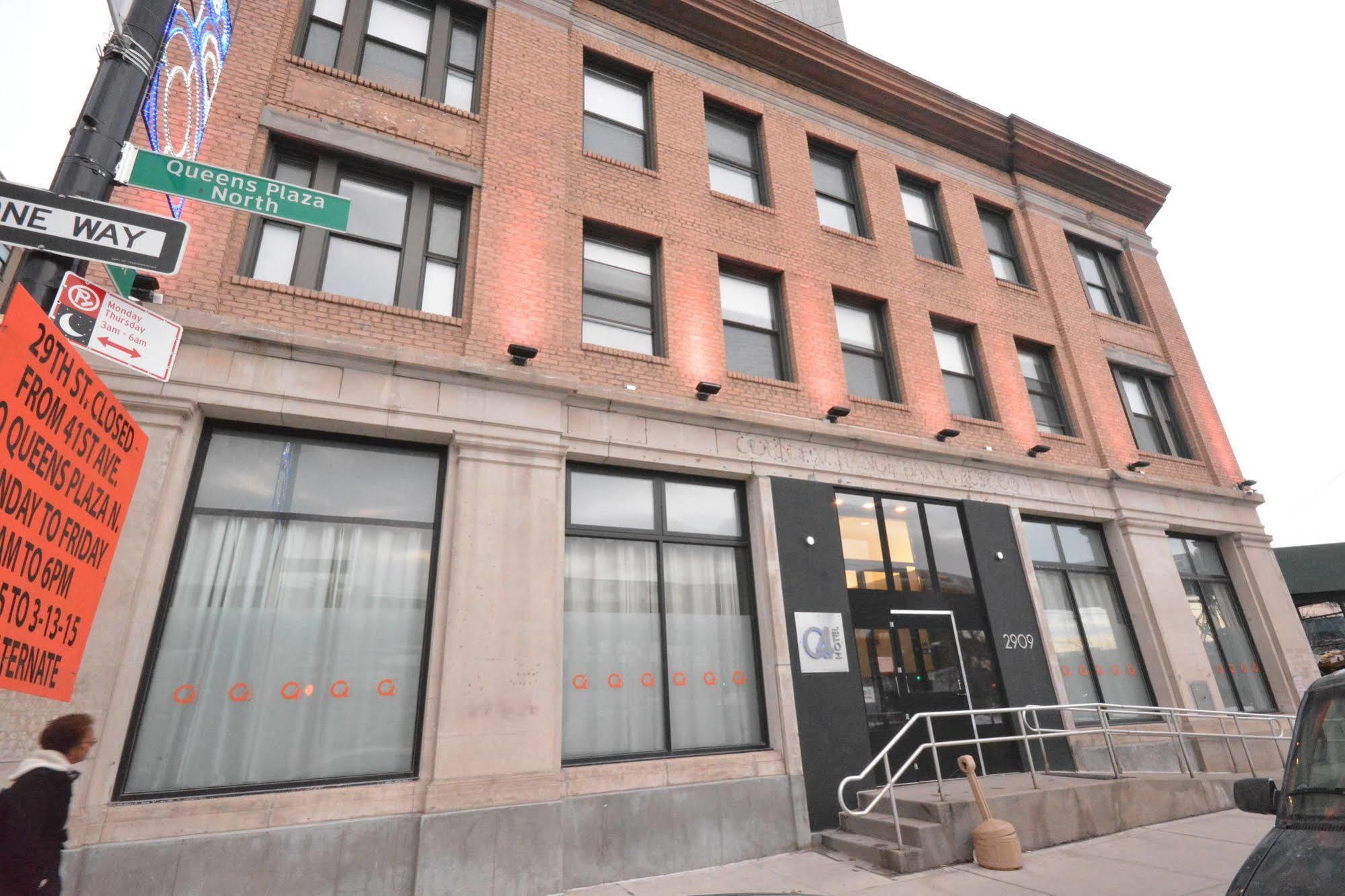 Q4 Hotel And Hostel New York Bagian luar foto