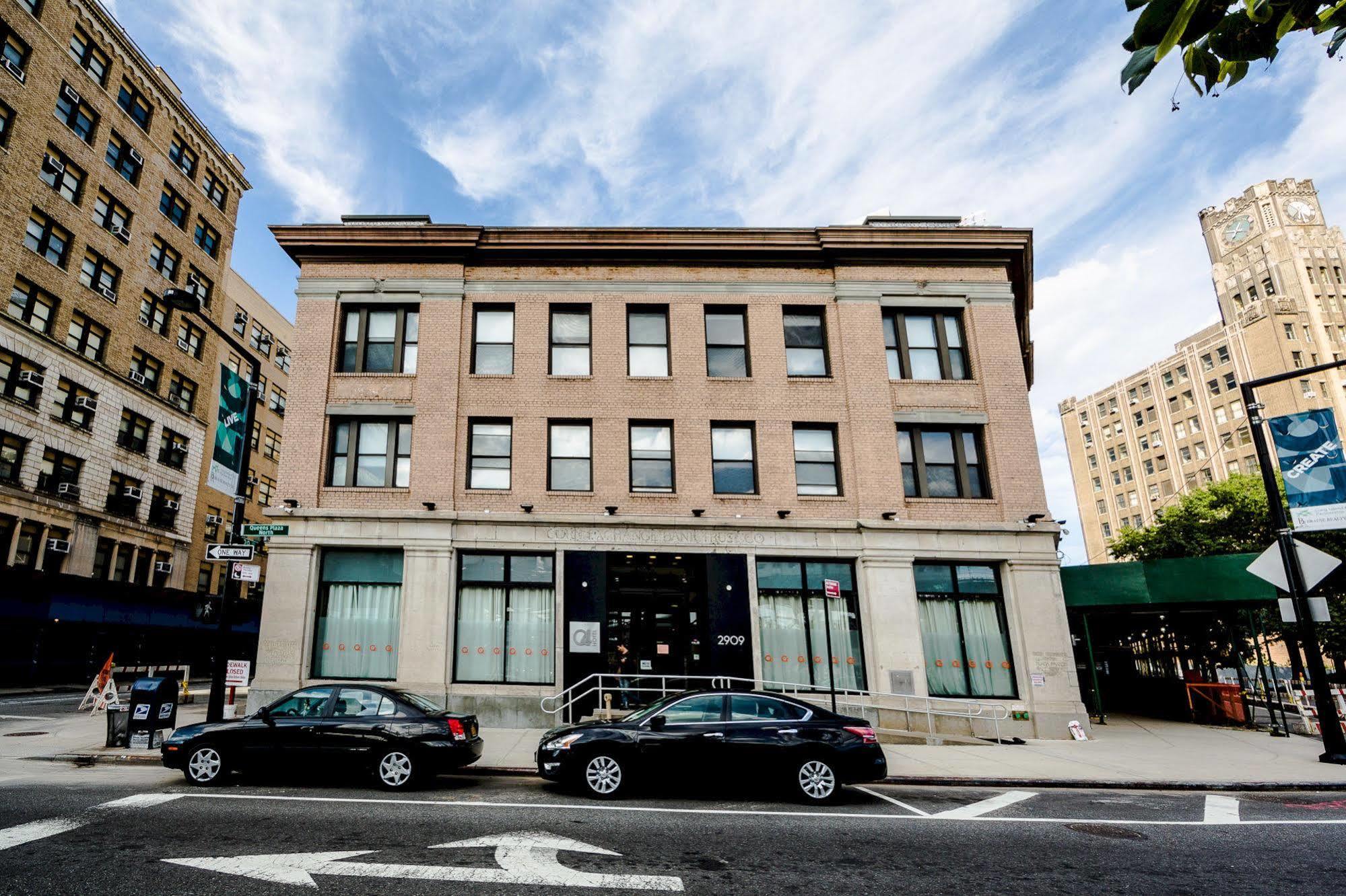 Q4 Hotel And Hostel New York Bagian luar foto